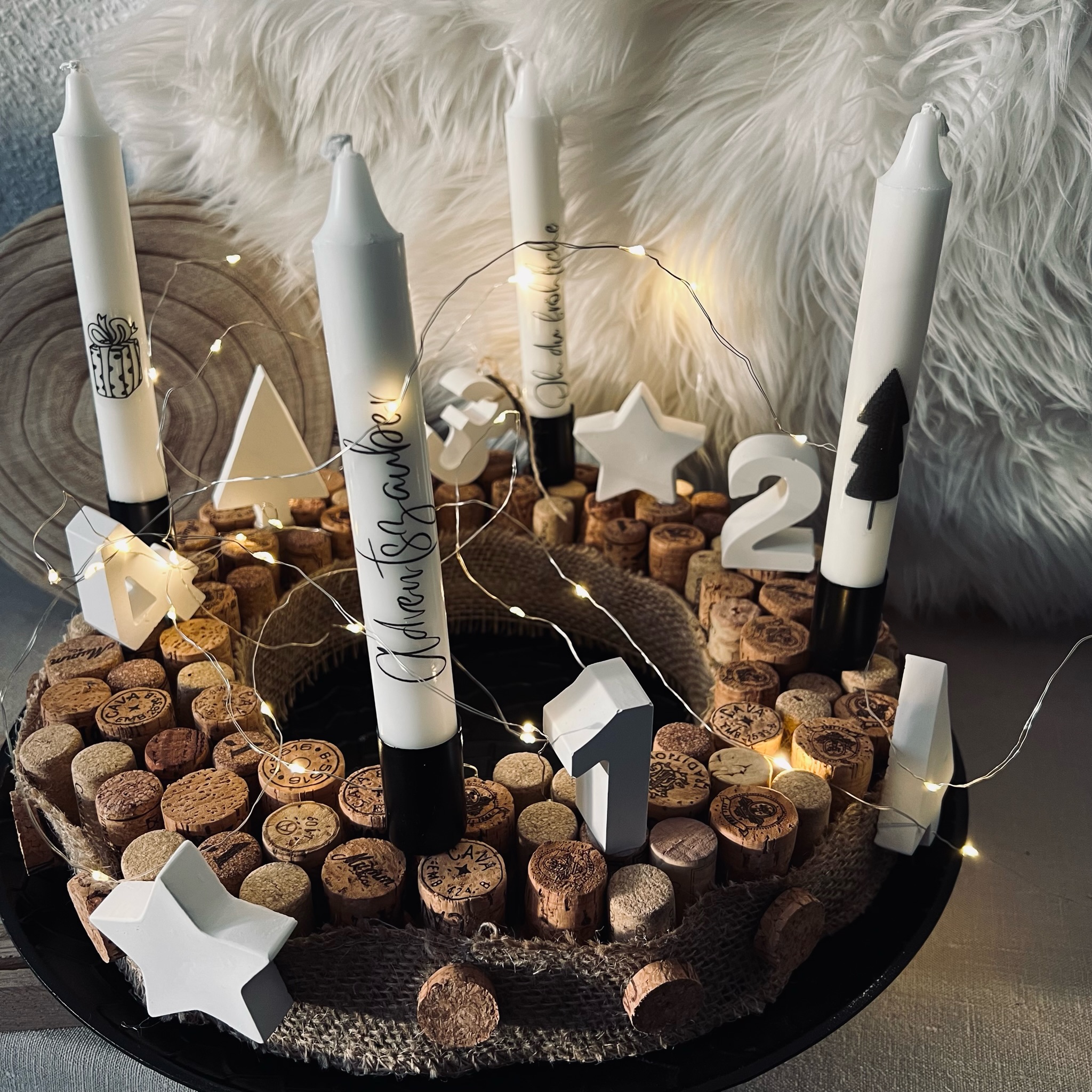 Adventskranz mit Kork Adventskranz mit Kork